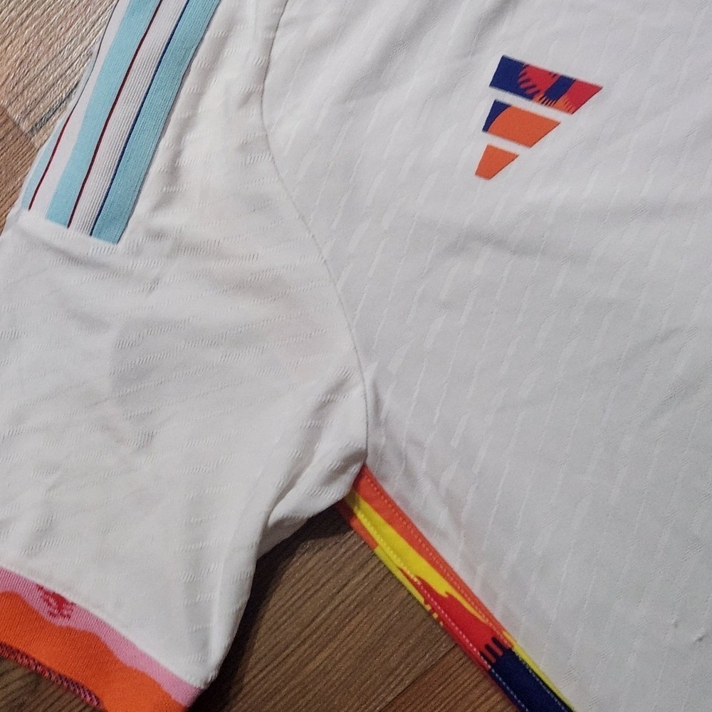 Adidas Authentic 2022 World Cup Belgium Fotball Away Jersey Small Fifa Soccer - Picture 7 of 8